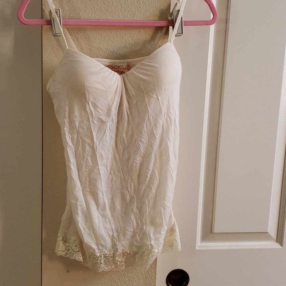 Cute cream lace tank top sz: XL